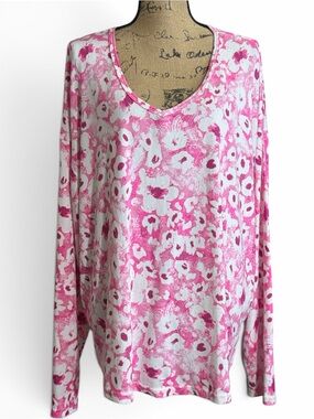 Just be Pink and White Floral V-Neck Long Sleeve Top. EC. Size 3X